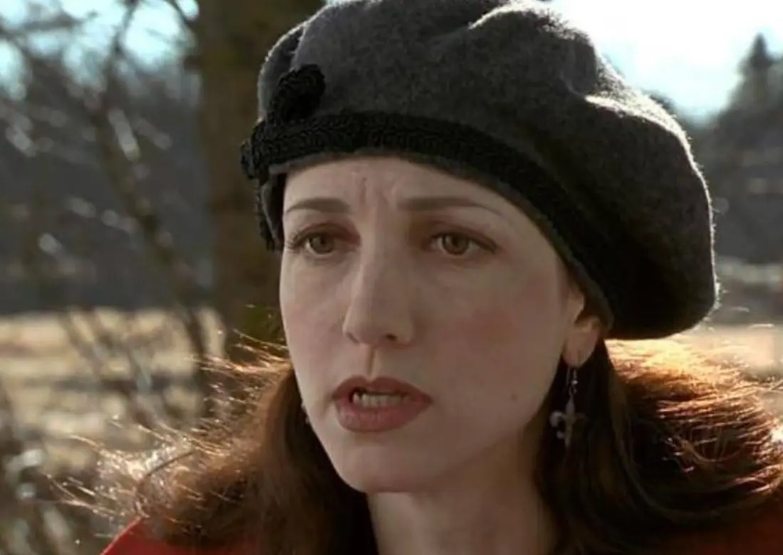 Bebe Neuwirth interpretó a Nora, la tía de los niños