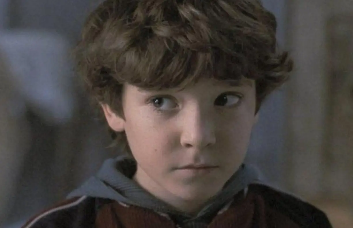 Bradley Pierce interpretó a Peter Sheperd