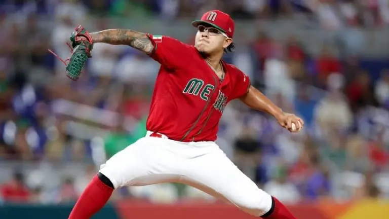 Beisbolista mexicano Julio Urías es arrestado en Los Ángeles por este delito. Foto: MLB