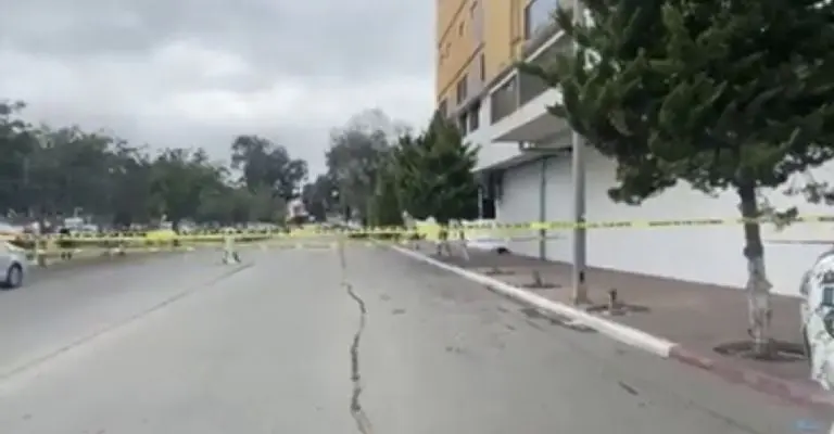 Acaban con la vida de mujer mientras caminaba por las calles de Tijuana Créditos: Captura de video