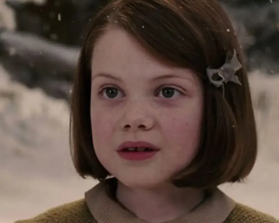Georgie Henley interpretó a Lucy Pevensie, la hermana más pequeña.