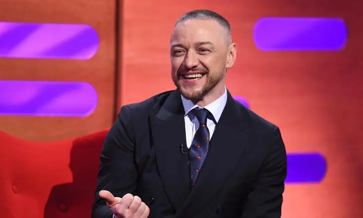 Ahora tiene 45 años y, desde 2022, está casado con la actriz Lisa Liberati. Ha trabajado en películas como ´It: Capítulo 2´ y ´Fragmentado´.