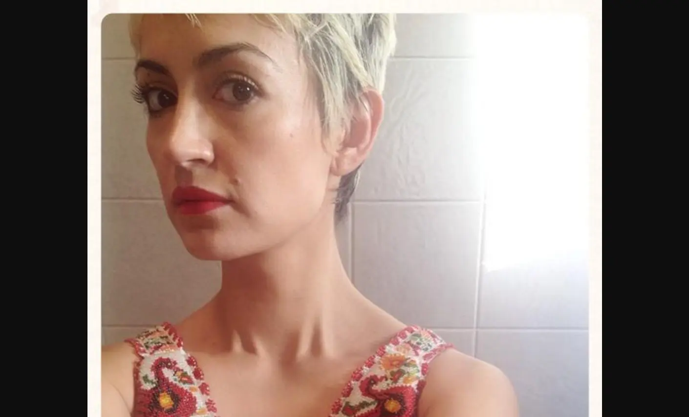 Su &uacute;ltima participaci&oacute;n en televisi&oacute;n fue en 2012, con la serie XY. La revista en Canal Once.