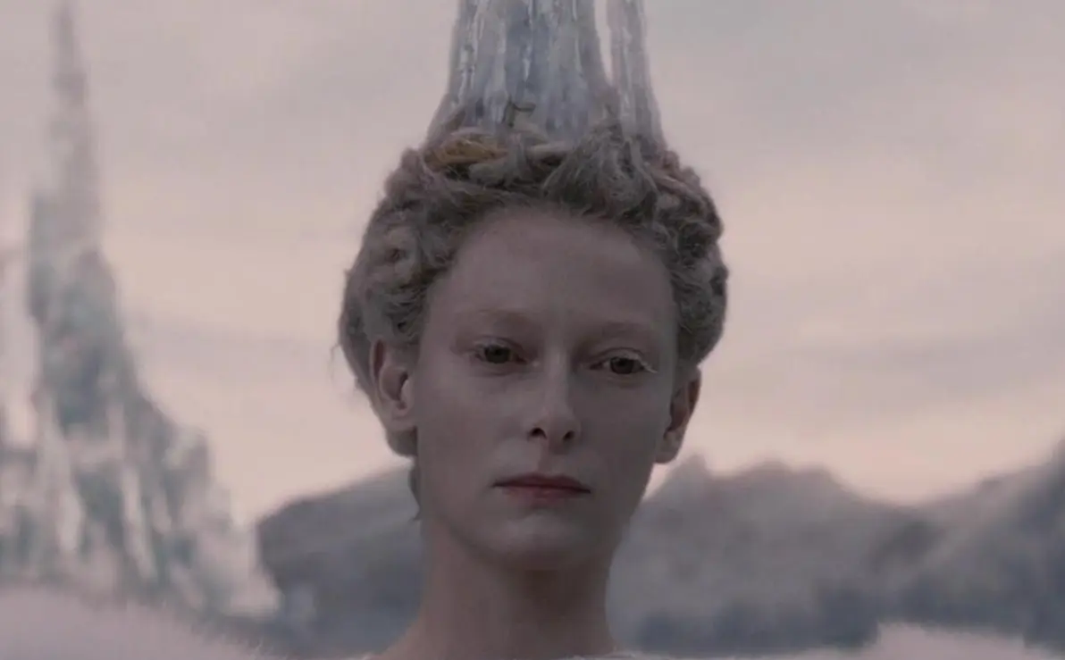 Tilda Swinton interpretó a Jadis, la Bruja Blanca.