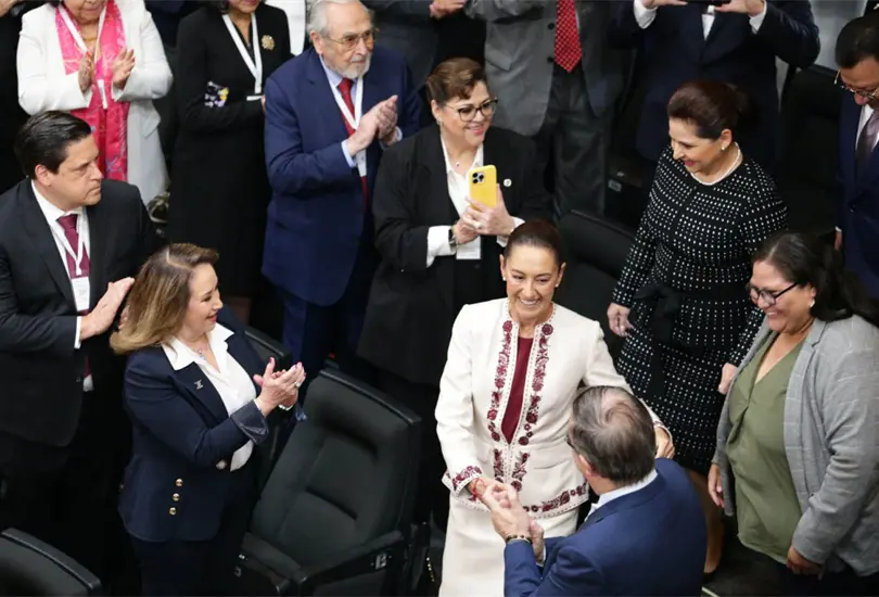 Claudia Sheinbaum recibi&oacute; la constancia como presidenta electa.