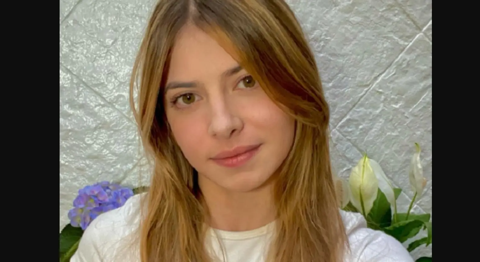 Daniela ha demostrado su versatilidad al grabar covers de canciones de artistas reconocidos como Mon Laferte y Alejandro Sanz, los cuales comparte en su canal de YouTube.