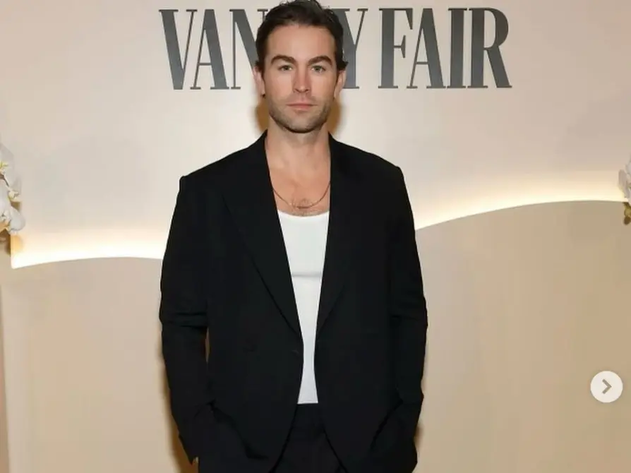 Ahora tiene 39 años y goza de gran popularidad por su papel en la serie 'The Boys', donde interpreta a The Deep.