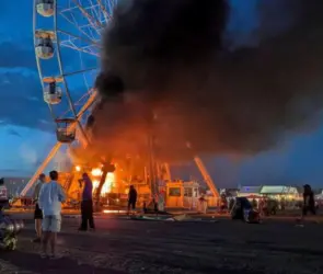Imágenes impactantes: rueda de la fortuna se incendia en festival de Alemania