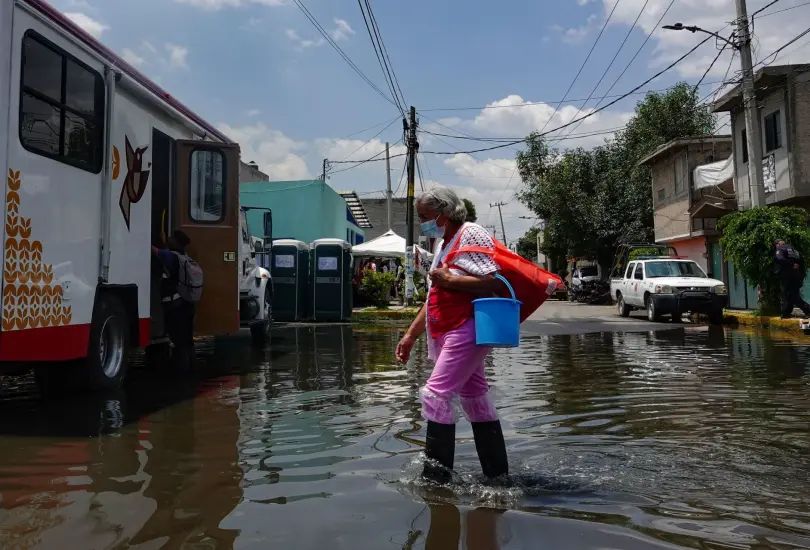 Chalco lleva dos semanas bajo una severa inundaci&oacute;n.