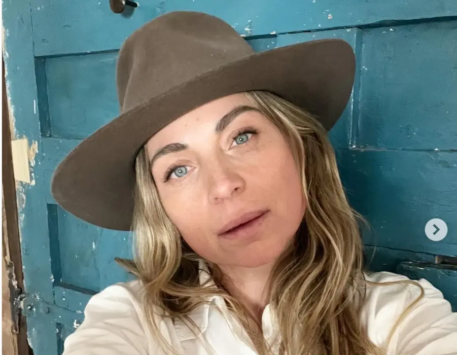 Ahora tiene 45 a&ntilde;os, est&aacute; casada con Emiliano Salinas y tiene 3 hijos. Ha trabajado en series como Madre s&oacute;lo hay dos en Netflix.