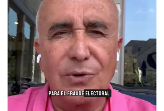 El periodista realizó un video para hacer la confirmación del fraude.