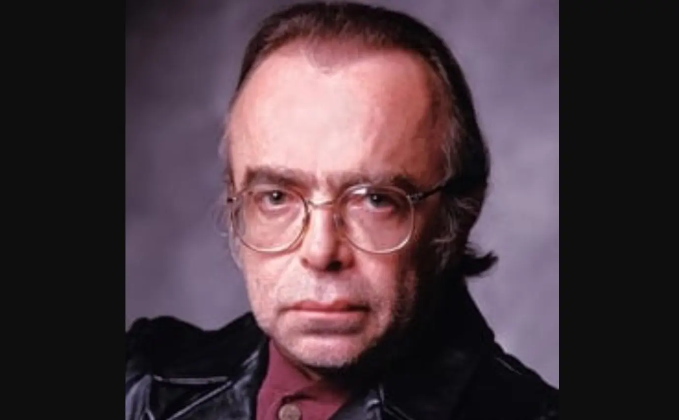 Tom Braidwood interpretó a Melvin Frohike.