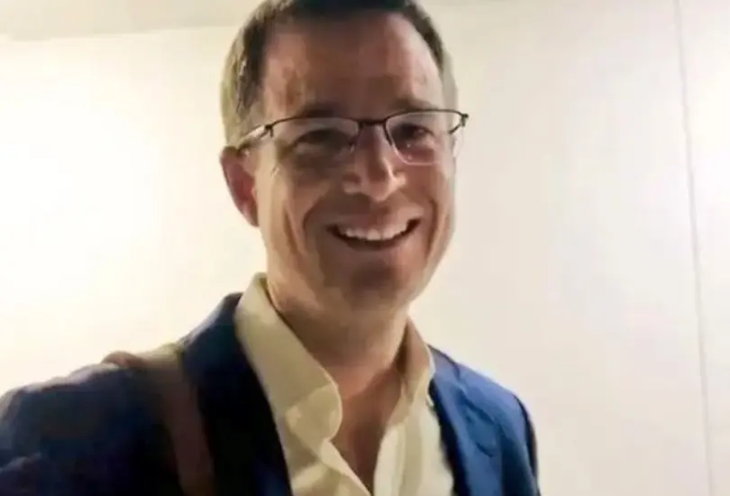Ricardo Anaya acudi&oacute; al Senado para registrarse en el Senado.