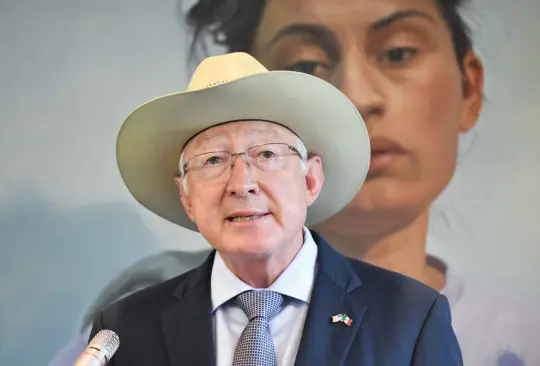 Ken Salazar responde a AMLO