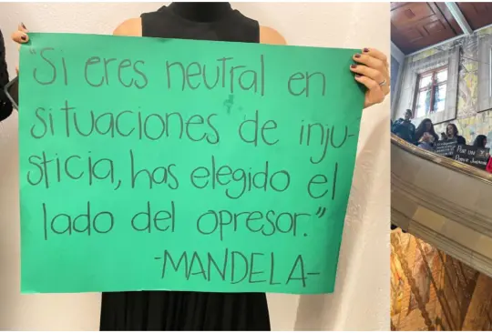 Las pancartas y gritos fueron parte de la protesta dentro de la Corte.