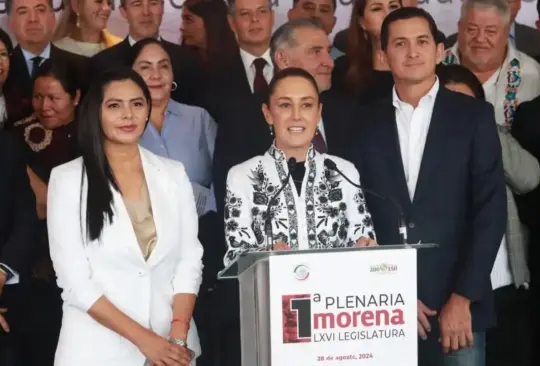 La presidenta electa de México, Claudia Sheinbaum junto a los ex perredistas Aracely Saucedo y José Sabino.