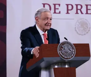 AMLO reconoce a magistrados del Tribunal Electoral por validar ‘supermayoría’ de Morena
