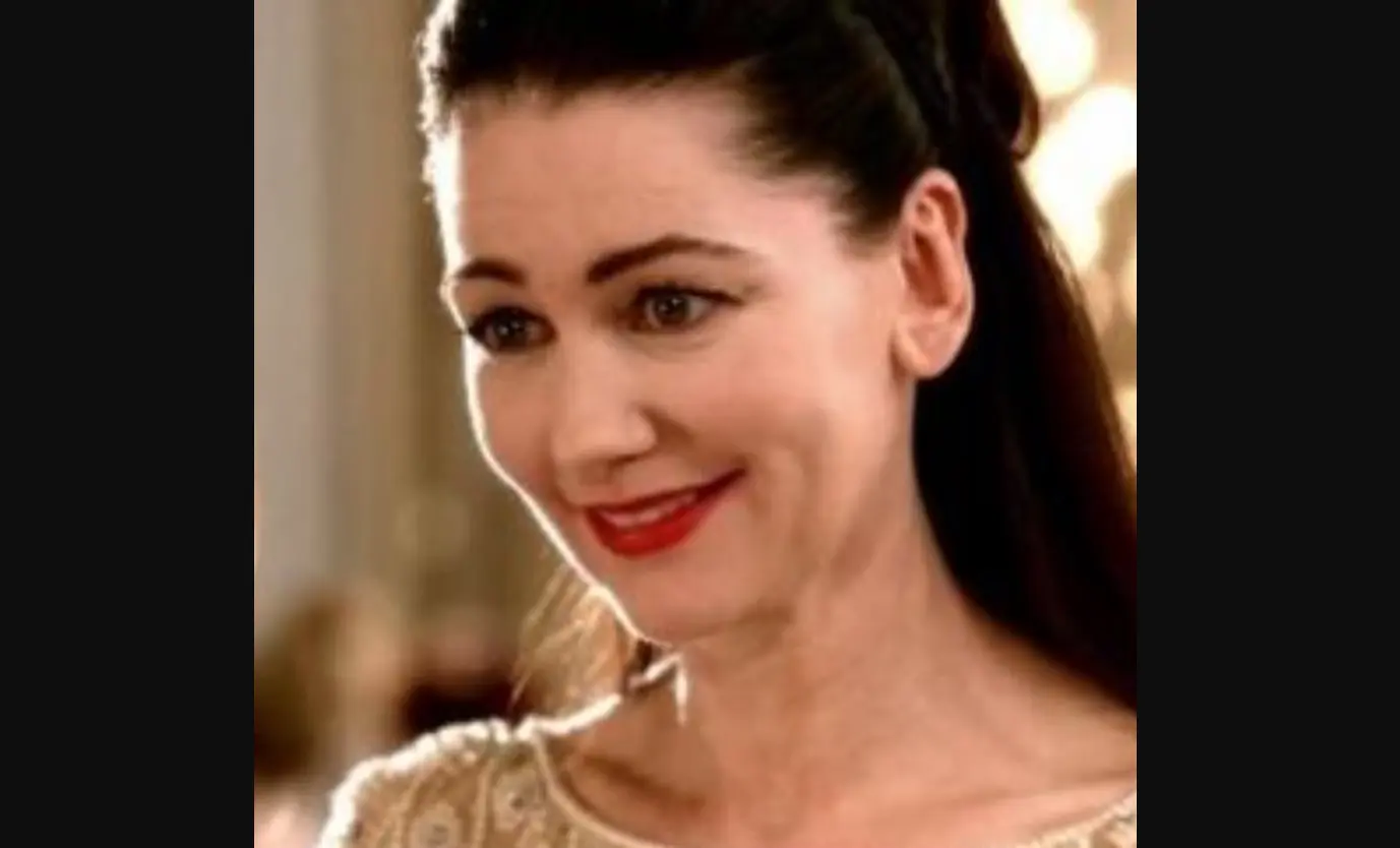 Kelly Miller interpret&oacute; a Betsy, la mejor amiga de &Uacute;rsula.