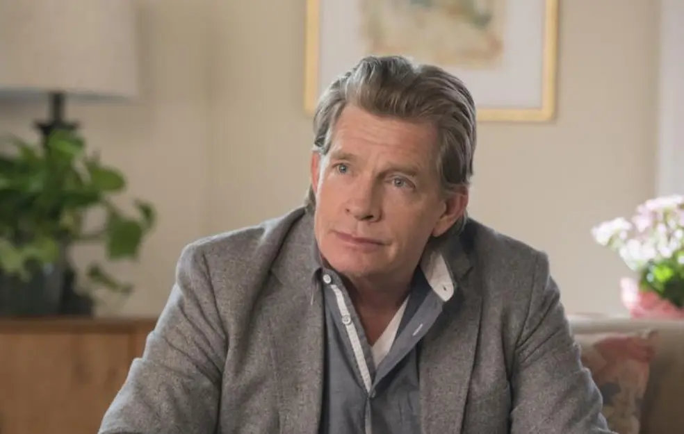 Ahora tiene 64 a&ntilde;os y ha participado en pel&iacute;culas como El Hombre Ara&ntilde;a 3 y Hellboy. Tambi&eacute;n protagoniza la serie Divorce.