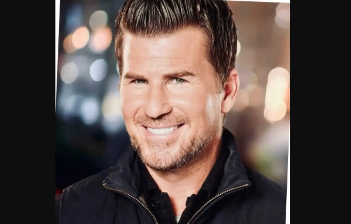 Ahora tiene 52 a&ntilde;os y es padre de dos hijos. Dej&oacute; la actuaci&oacute;n y ha trabajado como productor de lucha libre.