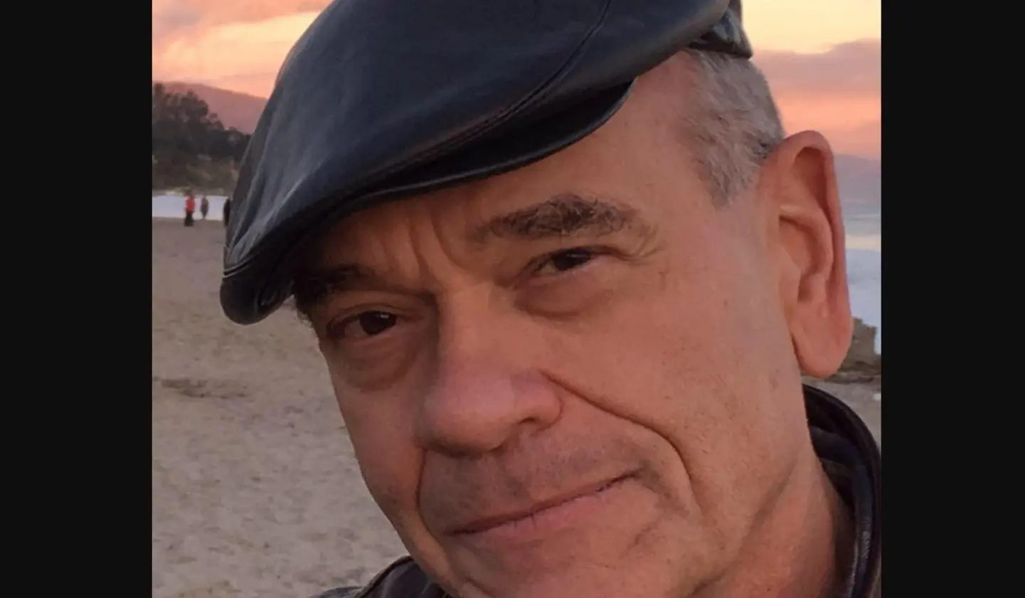 Ahora tiene 70 a&ntilde;os y es padre de dos hijas. En los &uacute;ltimos a&ntilde;os, ha trabajado en las series 'Dickinson' y 'NAVY: Investigaci&oacute;n criminal'