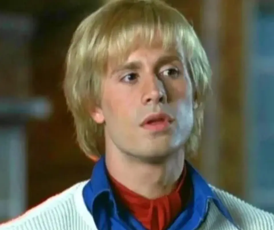 Freddie Prinze Jr. interpret&oacute; a Fred Jones