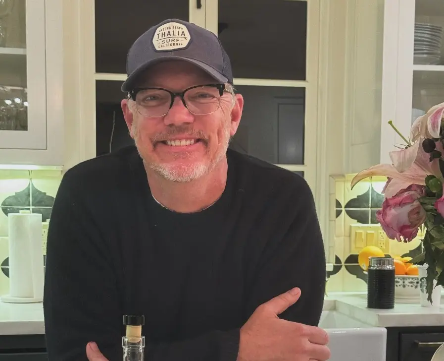 Ahora tiene 54 a&ntilde;os. Est&aacute; casado y tiene tres hijos. Ha trabajado en pel&iacute;culas como Scream 5, &Eacute;l es as&iacute; y Mortal Kombat Leyendas.<br>