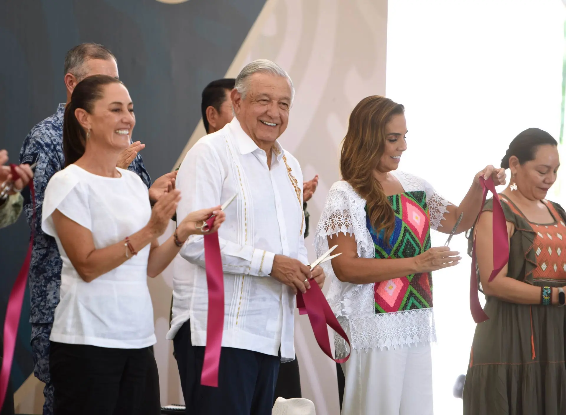 Andrés Manuel López Obrador y Claudia Sheinbaum Cuartoscuro