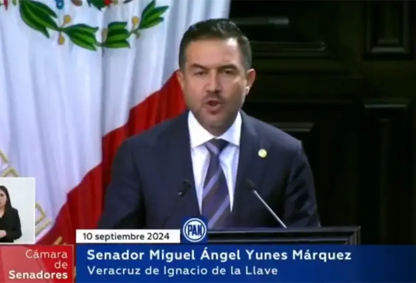Miguel &Aacute;ngel Yunes M&aacute;rquez da el voto de oro a Morena