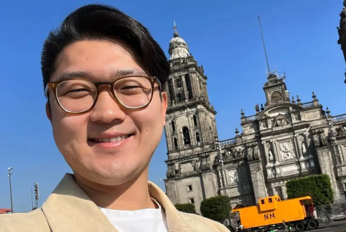 Cristian Kim es coreano, pero vivi&oacute; 8 a&ntilde;os en Guatemala. Su &eacute;xito lo alcanz&oacute; al llegar a M&eacute;xico gracias a sus videos donde muestra sus reacciones al conocer el pa&iacute;s, y tan solo en YouTube tiene 4.9 millones de suscriptores.