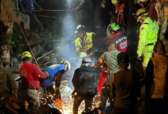 Imágenes del derrumbe en Jilotzingo, Estado de México.