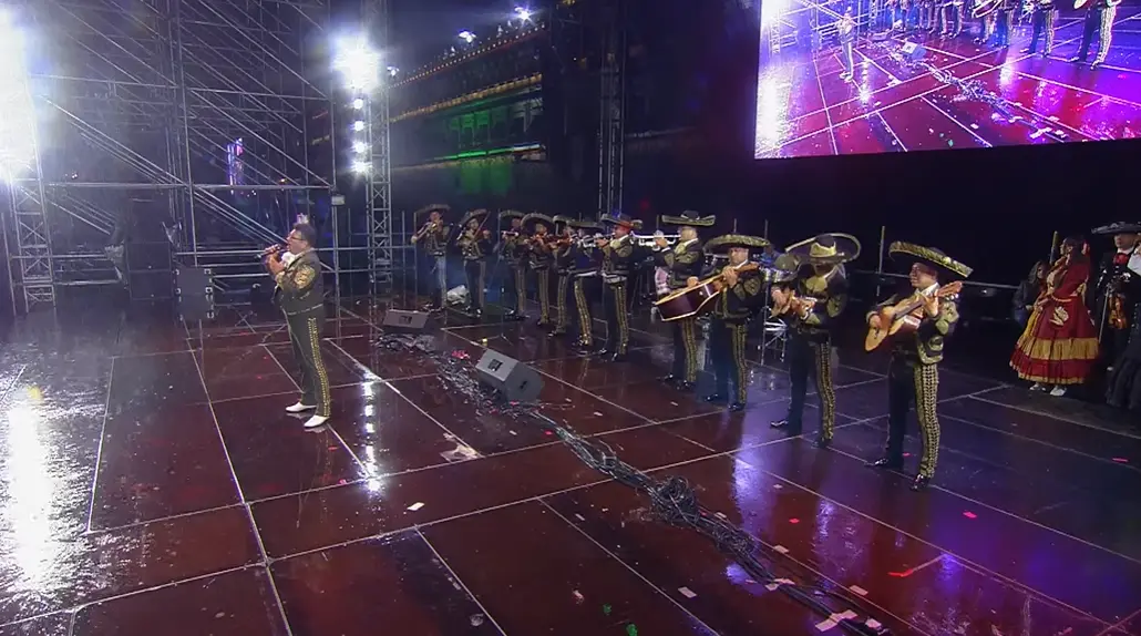 El mariachi de la Sedena interpretó varios temas clásicos de México.<br>