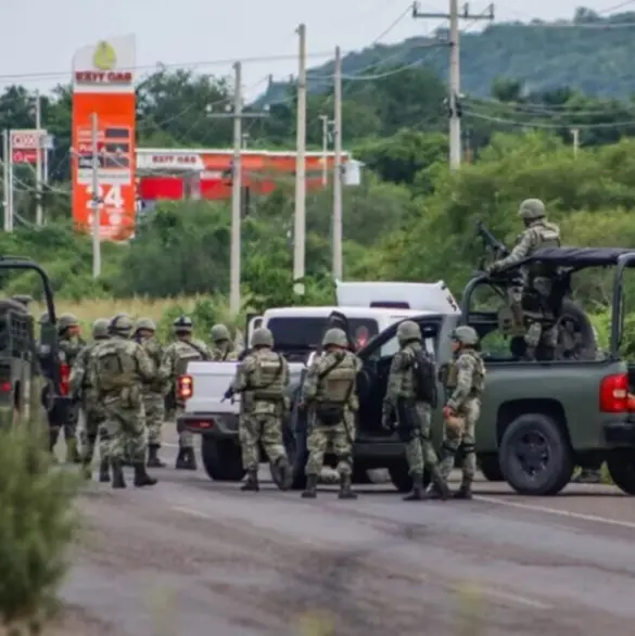 Terror en Sinaloa: abandonan cinco cuerpos y matan a una mujer