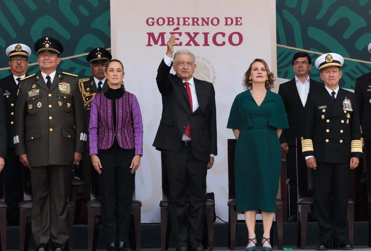 Así concluyó el último desfile militar del presidente López Obrador.<br>