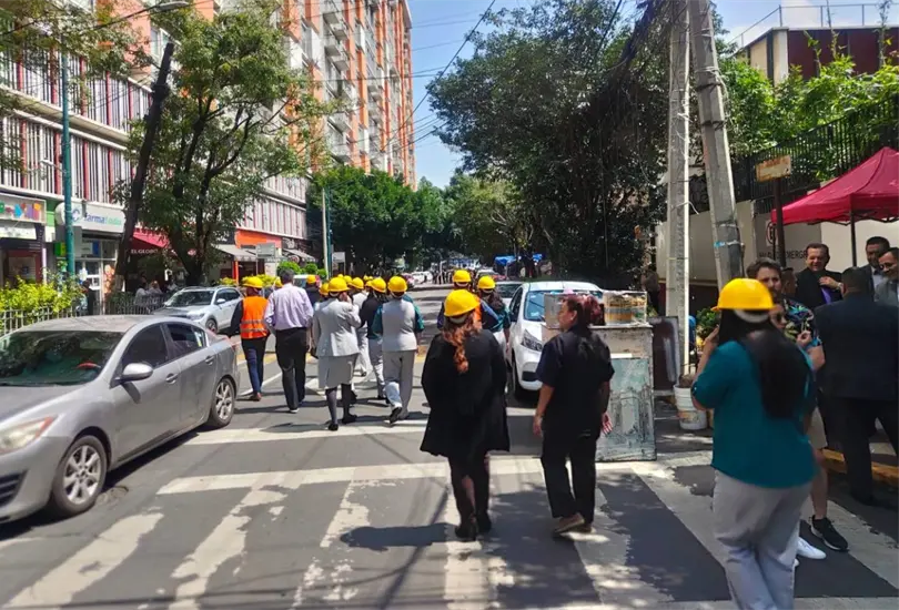 Alerta s&iacute;smica en celulares sorprende a capitalinos