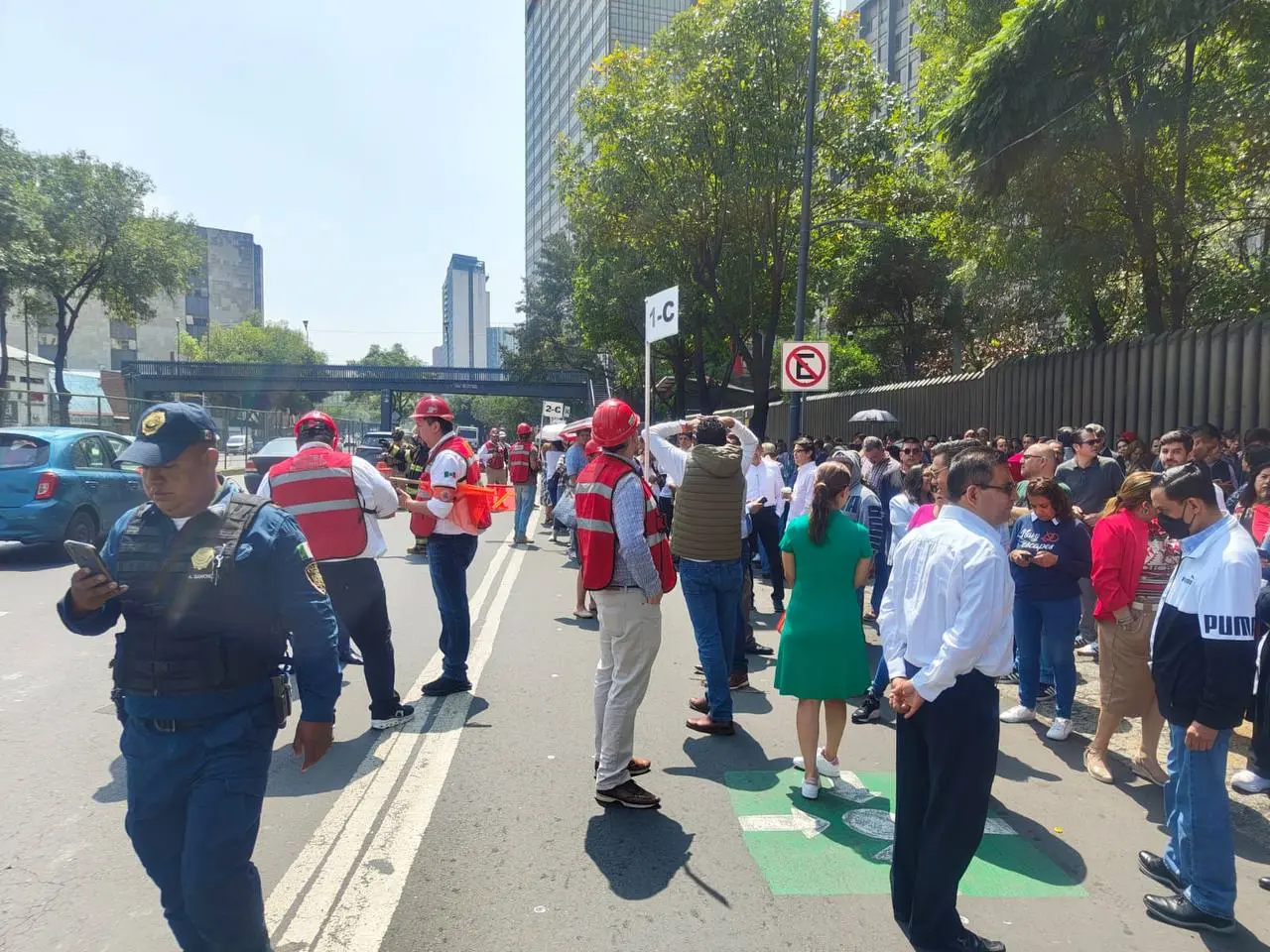 Alerta sísmica sorprende a capitalinos Cortesía: Ángel Manuel Valdez Cazares