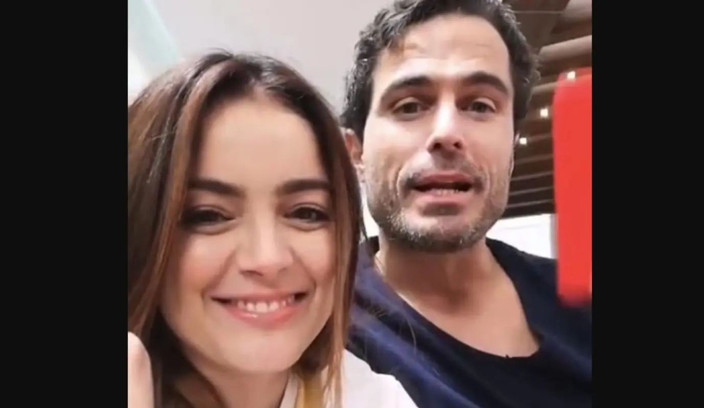 Comenzaron su noviazgo durante 'La Casa de los Famosos 2' de Telemundo, pero solo estuvieron 10 meses juntos.<br>