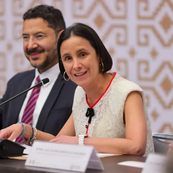 Luz Elena González celebra que no habrá gasolinazos con Claudia Sheinbaum