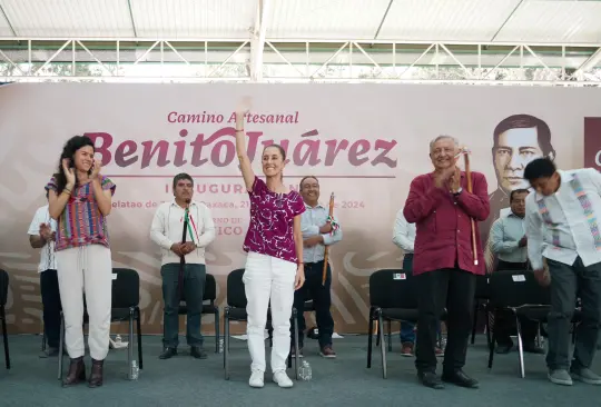 Sheinbaum y AMLO inauguran "Camino de Benito Juárez" en Oaxaca