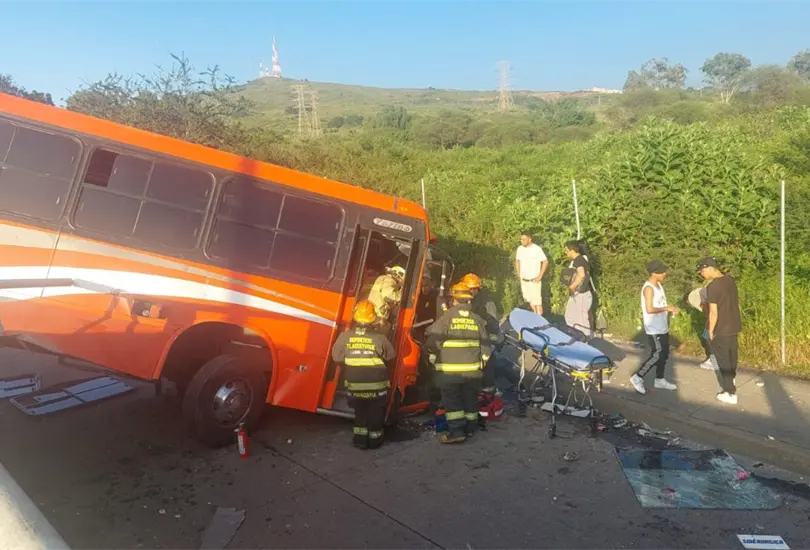 El accidente detuvo el tr&aacute;nsito por varias horas