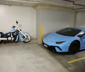 Detienen a hombre que pedía apoyos del Gobierno pero vivía con lujos, incluyendo un Lamborghini