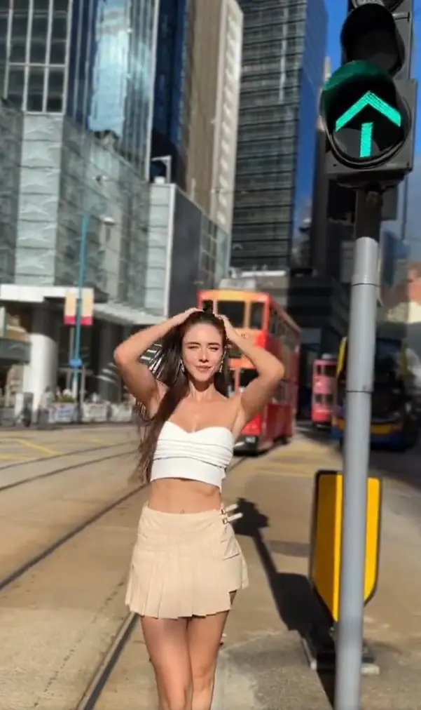 Influencer es golpeada por tranvía mientras se tomaba selfie Especial