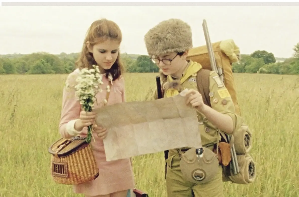 Moonrise Kingdom: Un reino bajo la luna (15 de octubre). Este drama peculiar narra la búsqueda desesperada de un pequeño pueblo de Nueva Inglaterra cuando dos niños de 12 años se enamoran y se escapan juntos.