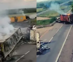 Civiles armados queman tráileres y vehículos | VIDEOS