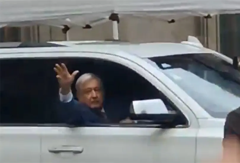 Luego de seis años de vivir en el emblemático recinto, AMLO abandonó de manera definitiva el que fue su hogar. Luego de seis años de vivir en el emblemático recinto, AMLO abandonó de manera definitiva el que fue su hogar.
