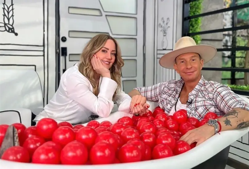 Andrea Legarreta y Erik Rub&iacute;n