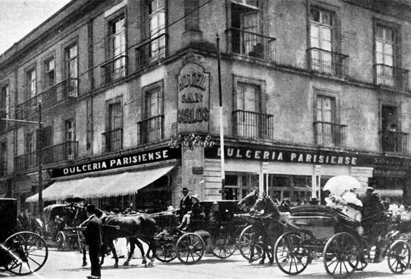 Fachada de la panadería en 1918 Fachada de la panadería en 1918