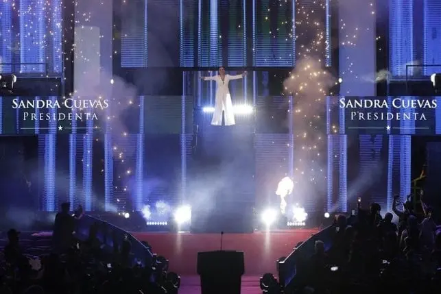 Sandra Cuevas lanza Por la Familia y Seguridad, una organizaci&oacute;n con la que busca hacer partido en 2025