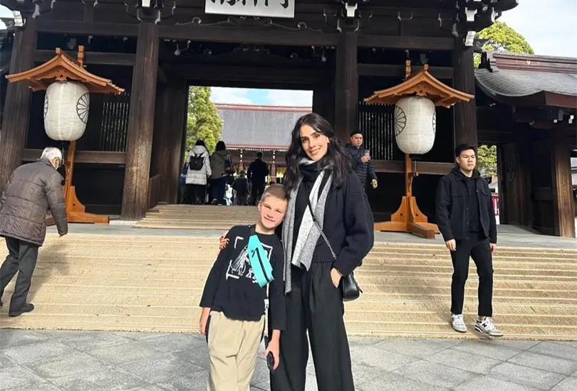 Sandra Echeverr&iacute;a y su hijo en Jap&oacute;n 