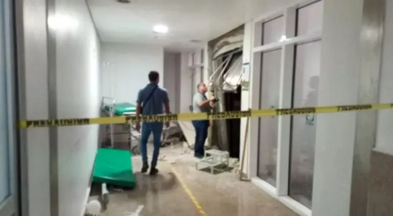Niña muere en elevador del IMSS en Quintana Roo Créditos: Especial
